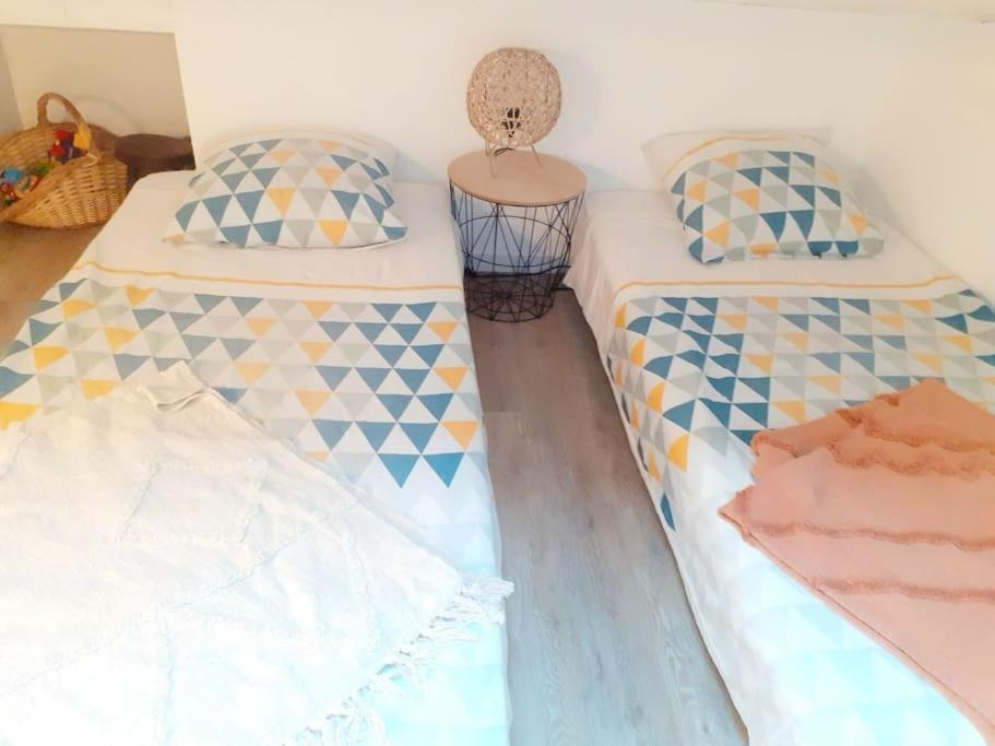 Duplex Avec Jacuzzi Hébergement de vacances Aumelas